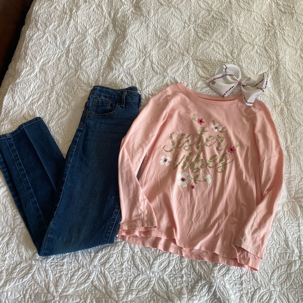 Sister vibes top with Gap jeans